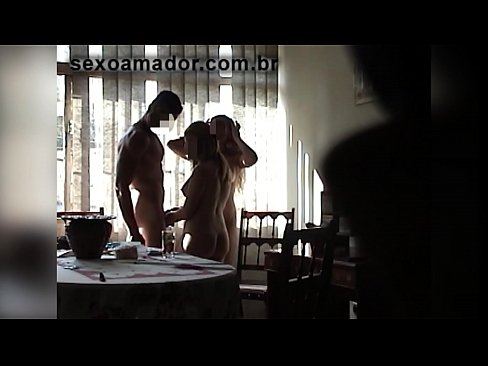 ❤️ Os amigos sexuais invitan a un home xigante e a un trío con el ❤❌ Vídeo anal na pornografía gl.pinkporno.ru ﹏