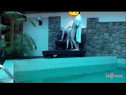 ❤️ O xefe invita a criada á piscina, pero non puido resistirse a un quente ❤❌ Vídeo anal na pornografía gl.pinkporno.ru ﹏